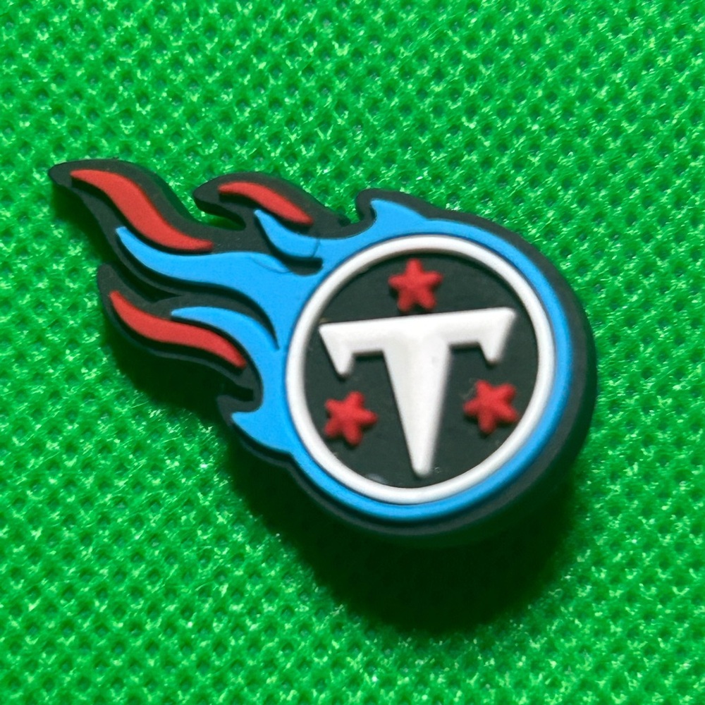 🌼 (5/$10 or 10/$15) NEW “NFL” Football Croc Charm Collection TENNESSEE Titans